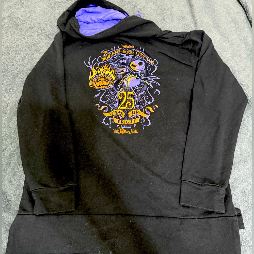 Disneys The Nightmare Before Christmas 25th anniversary zip up hoodie size M